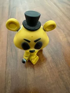 Funko Five Nights at Freddy's Mystery Minis - Figura Freddy seduta 2,25 pollici - Foto 1 di 4