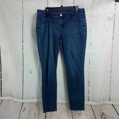 Elle Women's Size 16 Cropped Skinny Leg Blue Jeans 34x28 - Image 1 of 4