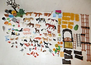 Playmobil Farm Animals Figures Accessories Figures Toy Lot - Picture 1 of 5