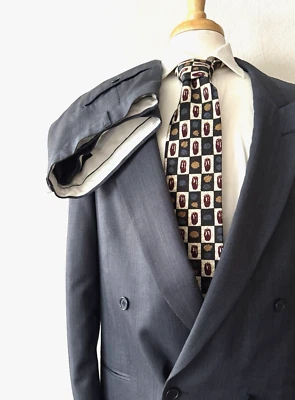 Traje De Colección Hardy Aimes 2 Piezas Para Hombre 41L Largo 36 x 33 Doble Pecho Gris-Azul Foto 1 de 4