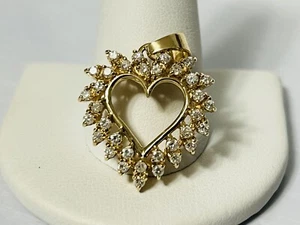 14k Yellow Gold Natural 1 CTW Diamond Heart Necklace Pendant - Picture 1 of 7
