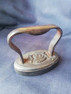 Mini Fer À Repasser Ancien/linge Ancien/repassage/Small old iron/old Laundry - Photo 1/4