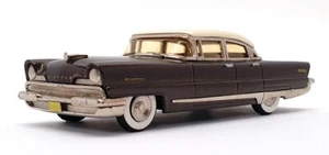 Maison Models 1/43 Scale Nr.2 - 1956 Lincoln Premiere - Met Gunmetal/White - Picture 1 of 6
