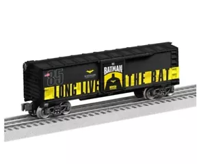 Esclusivo boxcar Batman 85° anniversario NYCC 2024 di Lionel Trains IN MANO! - Foto 1 di 1