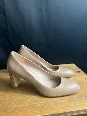 NWOB STUART WEITZMAN Women's VIDA LEATHER 3" HEEL PUMPS NUDE/BEIGE US 7.5B/38 - Image 1 of 4