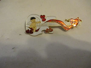 Pin de guitarra Happy Valentines Day 1997 - Imagen 1 de 2