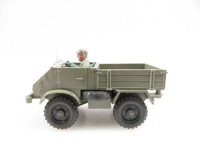 1:87 Wiking 37n Unimog 411 mit Fahrer olivgrau - Bild 1 von 4