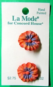 (2) 7/8" La MODE CONCORD HOUSE PANSY GARDEN FLOWER PLASTIC SHANK BUTTON NOC-O1 - Picture 1 of 3