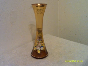 VINTAGE YELLOW COLOR GLASS GOLD TRIM HAND PAIINTED FLOWER DESIGN 9" BUD VASE - Picture 1 of 7