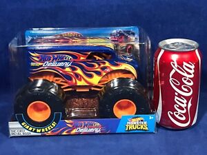 New - HOT WHEELS DELIVERY - 1:24 Giant Wheels MONSTER TRUCKS Flames 2018