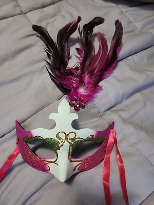 Pink/White Venetian Masquerade Mask w/Feathers Party Prom Mardi Gras Halloween  - Image 1 of 3