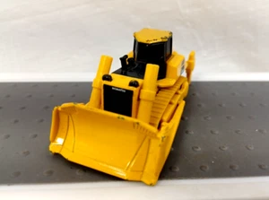 Tomica 2008 Komatsu Bulldozer Yellow Die Cast - Picture 1 of 6