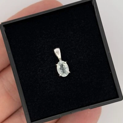 9ct White Gold 0.75ct Blue Topaz Solitaire Pendant Hallmarked - Image 1 of 4