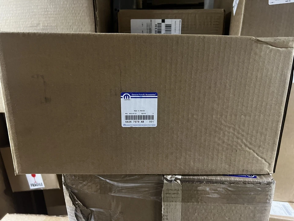 Núcleo evaporador aire acondicionado Mopar 68267079AB Foto 1 de 1