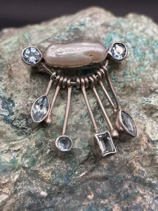 Ausgefallene Design-Brosche aus 925er Silber mit Barockperle und Aquamarinen - Bild 1 von 12