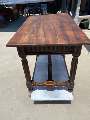 Antiguo escritorio continental francés/italiano Foto 1 de 4