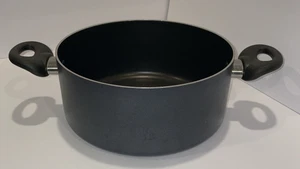 T-Fal Non stick coated Sauce Pot with Handles no lid pre-owned - Picture 1 of 11