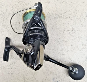 SHIMANO 17 SUSTAIN C5000XG-I 03762 Malaysia Fishing Reel Good Shape Spins - Picture 1 of 5