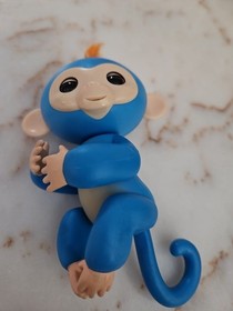 Fingerlings Interactive Baby Monkey Finger Toy Blue W/Orange Hair WowWee
