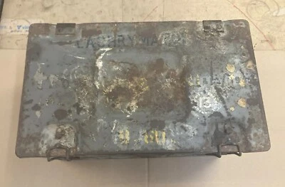 WW2 BRITISH ARMY AMMO BOX 1945 LACHRYMATORY GENERATOR No2 MK4 TEAR GAS SHELL BOX - Image 1 of 4