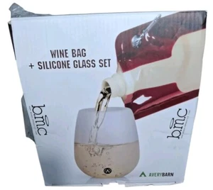 Avery Barn 2 Wine Silicone Glass Set 4 Glasses 2 Wine Bags Unused Open Box - Picture 1 of 6