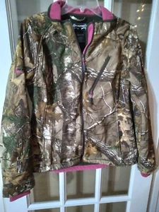 Realtree Ladies 2 Pc. Camo Hunting Outfit..brand New.. - Picture 1 of 12