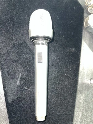 Vintage Realistic Cardioid Dynamic Microphone Model 33-992 Free Shipping - Image 1 of 4