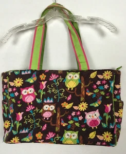 NGIL Beuteltasche braun mit bunten Eulen gesteppt 15 Zoll breit 10 Zoll hoch 4,5 Zoll tief - Bild 1 von 17