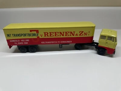 Lion car no.36 Van Reenen DAF 2800 trekker met eurotrailer - Image 1 of 4