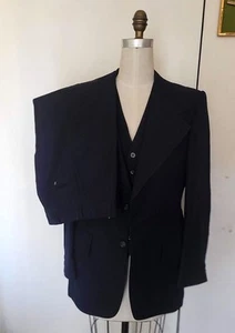 Iconic! Vintage 1970's PIERRE CARDIN 3-Piece Navy Suit. 39R. - Picture 1 of 13