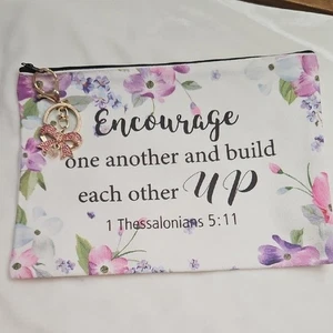 Bolso de Maquillaje Bíblico Cristiano Floral Estuche de Cosméticos Motivacional con Llavero Dije - Imagen 1 de 5