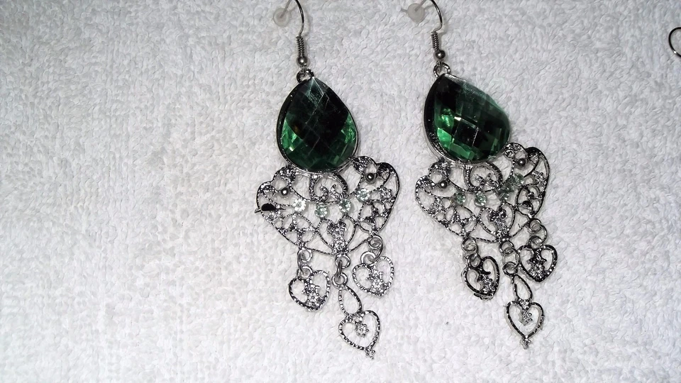 Green Stone Chandelier Dangle Bollywood Exotic Pair of Earrings Jewelry Fashion - Image 1 of 1
