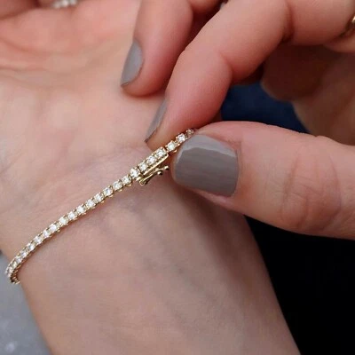 10K Yellow Gold 3.50Ct Round Lab Grown VS-FG  Diamond Women's Tennis Bracelet - Image 1 of 4