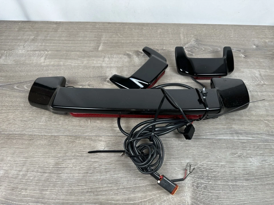 Luces de freno tapa alforja trasera Harley Davidson Road Glide FLTRI 99-06 Foto 1 de 4