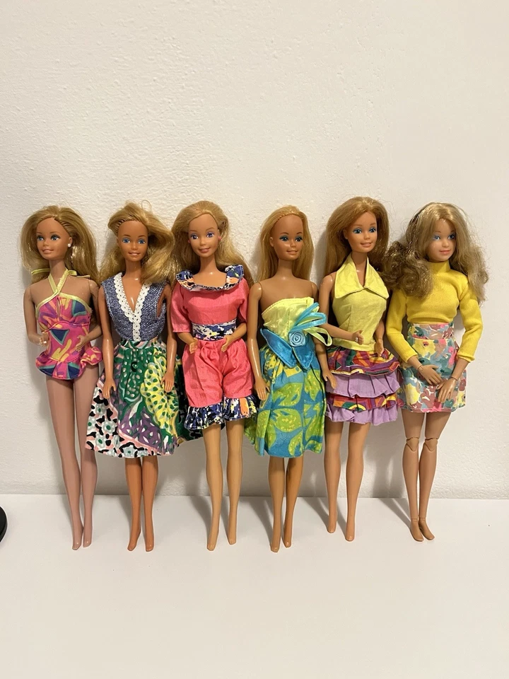 Barbie Lotto Vestiti Vintage Anni 90, NO DOLL, NO BAMBOLE - Immagine 1 di 2