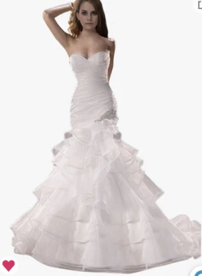 Vestidos de novia de sirena tren de corte cuello corazón Foto 1 de 4