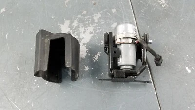 Bomba de vacío de freno Lamborghini Aventador LP700-4 2015 12-16 #3666 M7 Foto 1 de 4