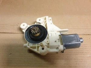 Ford Focus MK2 Estate OSF RH Driver Front Window Motor F1 - Picture 1 of 2