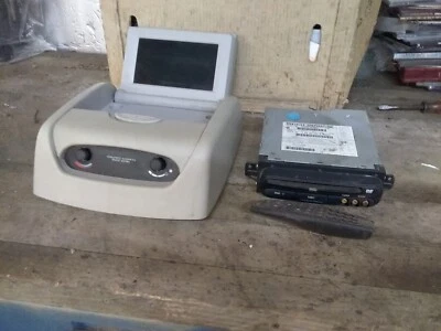 2006-2007 CHRYSLER TOWN AND COUNTRY/CARAVAN DVD PLAYER RECEIVER MONITOR OEM - Image 1 of 4