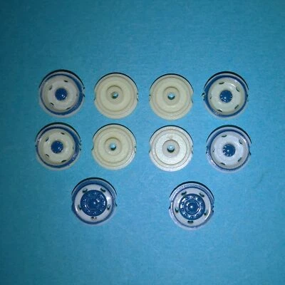 Corgi US54405 GMC PD-4501 Scenicruiser Spare Wheel Hub Set G1.3 - Image 1 of 2