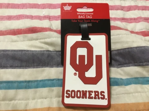 OKLAHOMA SOONERS Soft Luggage/BAG TAG,NEVER USED,FREE POSTAGE Cover