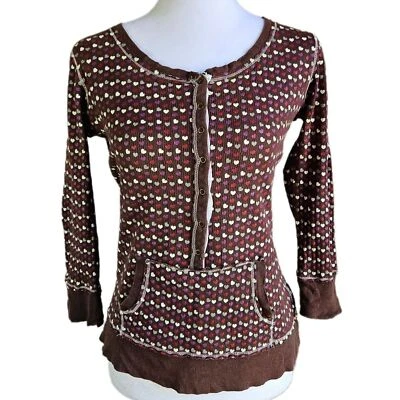 Energie Distressed Henley Mujer Grande Corazón Marrón Y2K 100% Algodón Bolsillo Acanalado Foto 1 de 4