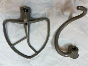 KitchenAid Coated Flat Beater & Coated Metal Power Knead Dough Hook Combo - Picture 1 of 6