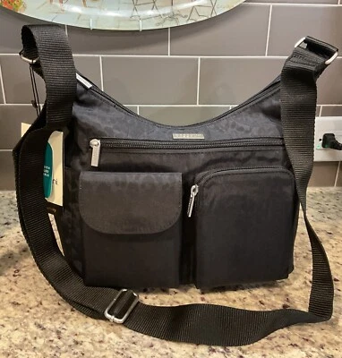 Bolsa BAGGALLINI Everyplace em relevo preta chita MEB150B0002 MSRP $85 nova com etiquetas - Imagem 1 de 4