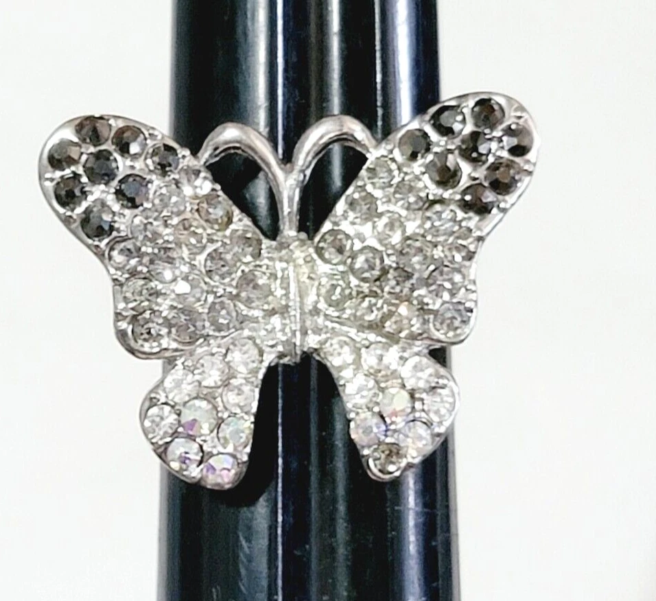Anillo grande ajustable con diamantes de imitación mariposa tono plata vidrio negro gris r-13 Foto 1 de 4