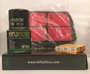 Service Kit Fits TRIUMPH TIGER 800 (2011 to 2020) Filters and 3 x Spark Plugs - Picture 1 of 19