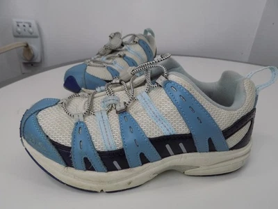 Dr. Comfort Shoes Womens 7 ½ M DRC Refresh Sneakers #3950, missing inserts - Image 1 of 4