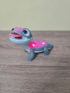 2019 Disney Frozen 2 Bruni Fire Spirit Snowy Snack Salamander Leuchtfigur - Bild 1 von 9