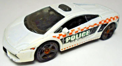 2012 MATCHBOX LAMBORGHINI GALLARDO LP 560-4 POLIZIA WHITE 2 5/8" DIECAST CAR - Image 1 of 4