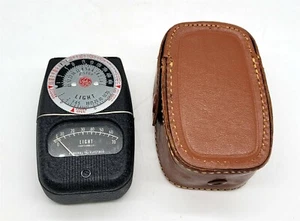 ThriftCHI ~ GE Light Exposure Meter Type DW-68 Diamond Leather Case - Picture 1 of 6